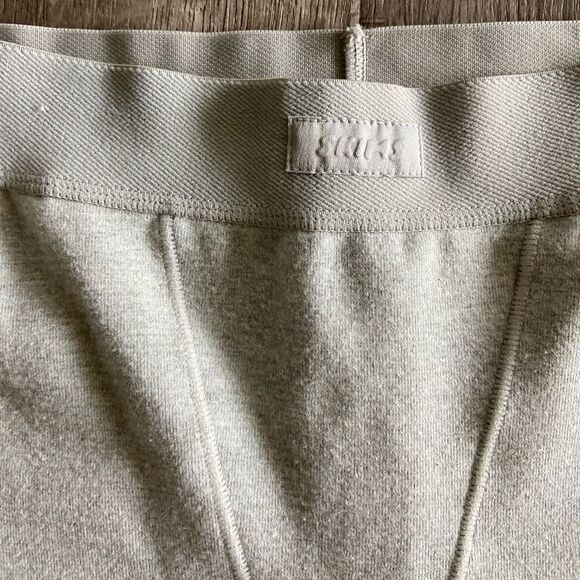 Skims Outdoor Basics Heather Gray Biker Shorts - Picture 5 of 7
